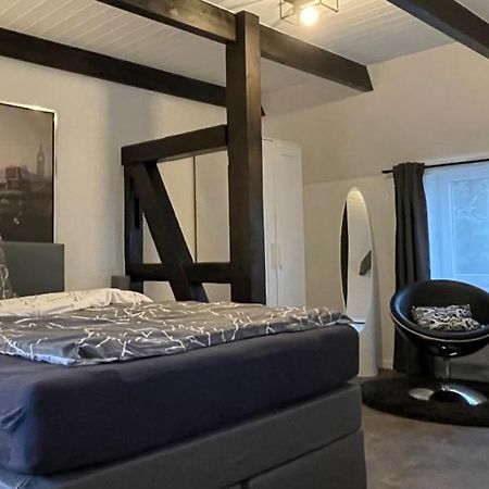 Fachwerkhaus Mit 2 Getrennten Schlafzimmern, Wohnzimmer Und Kueche Bueckeburg Bagian luar foto